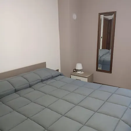 Della Nonna شقة Sùtrio